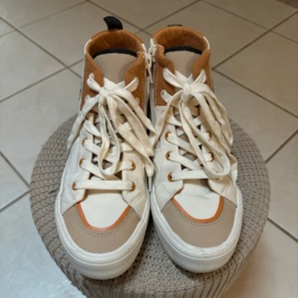 Zara kid's shoes. Size 35